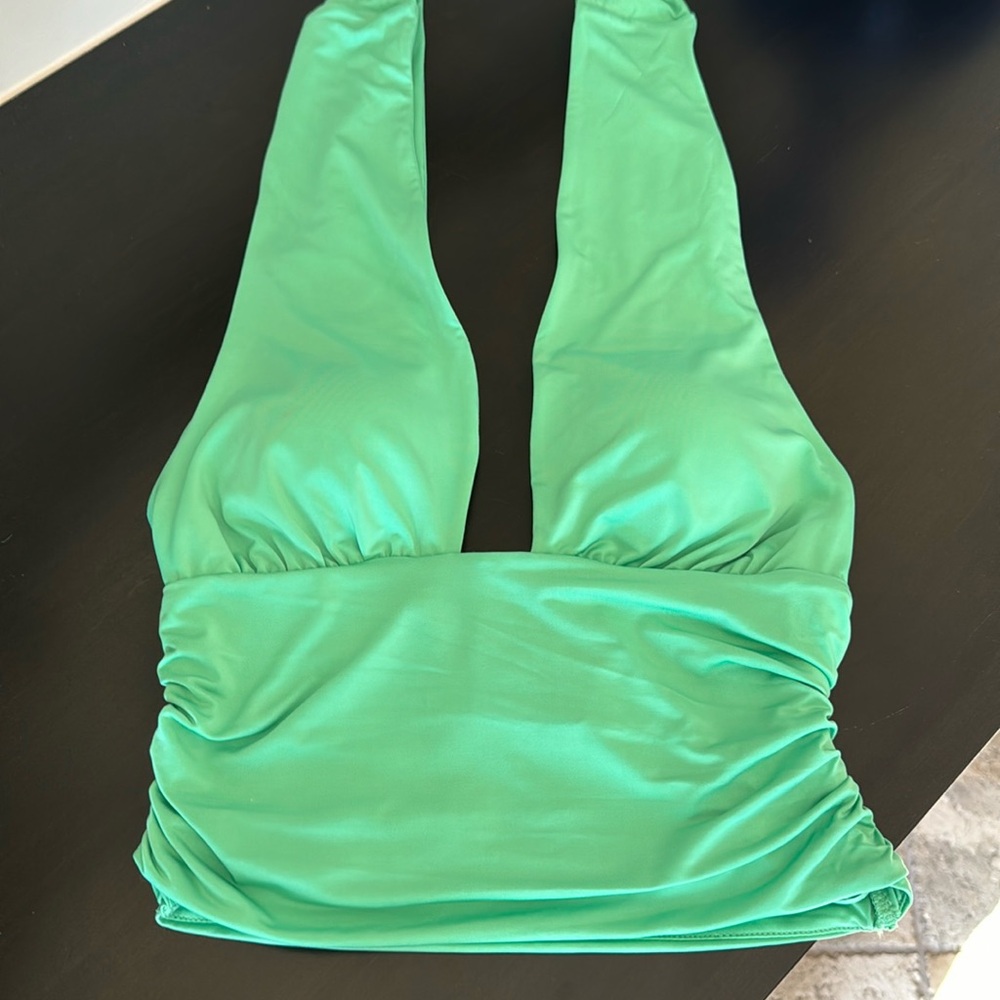 Express body contour convertible halter top. NWT